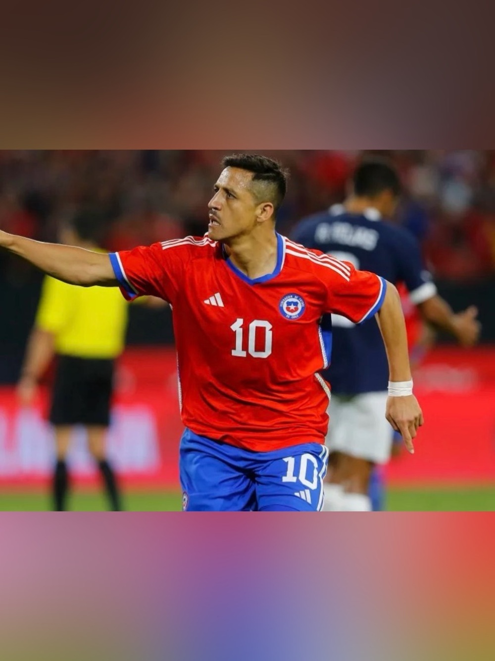 Adidas Authentic Chile 2022/23 Alexis Sanchez #10 Red IC5176 Jersey Men’s Sz: S - Picture 3 of 9